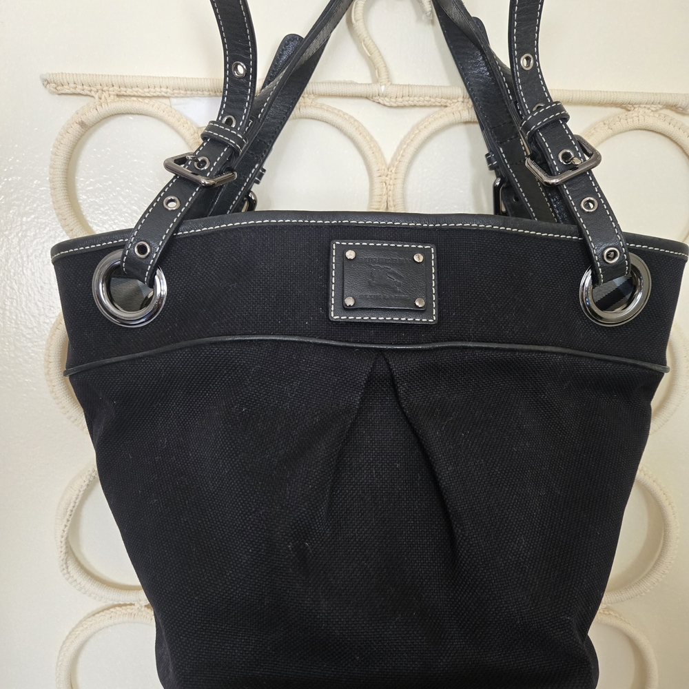 Elegant Black Women's Tote Bag